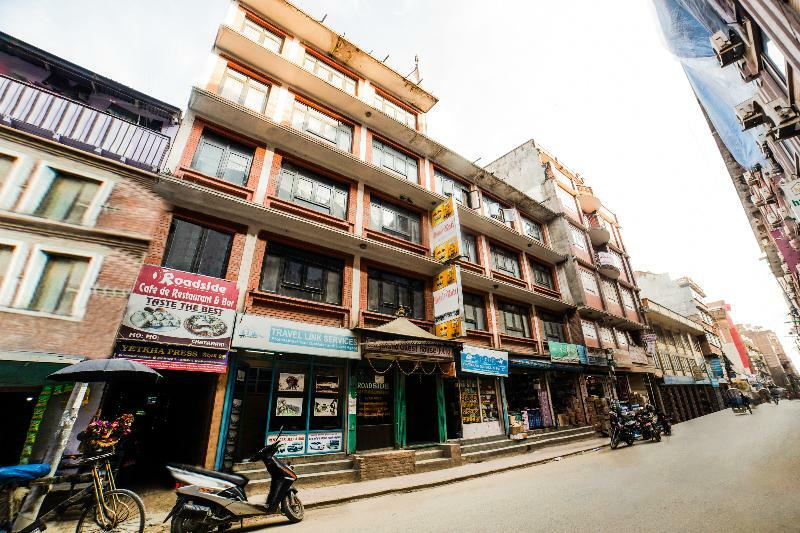Oyo 239 Hotel Kuti Katmandú Exterior foto